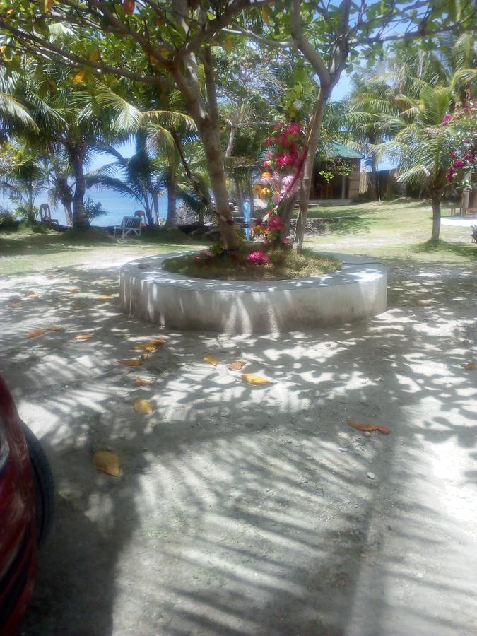 סיקיהור John Lhea Beach Cottages מראה חיצוני תמונה